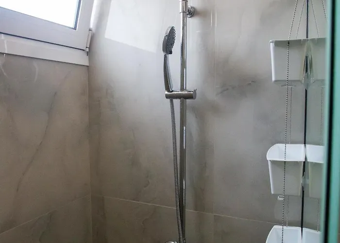 Lira 2 公寓 Kremastí